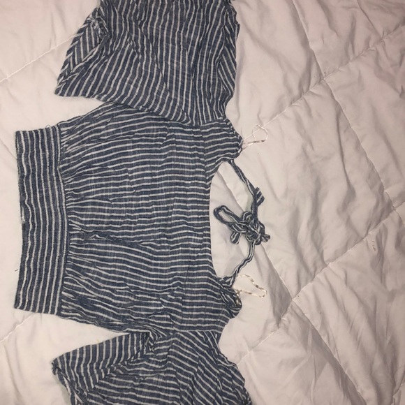 Blue stripped crop top